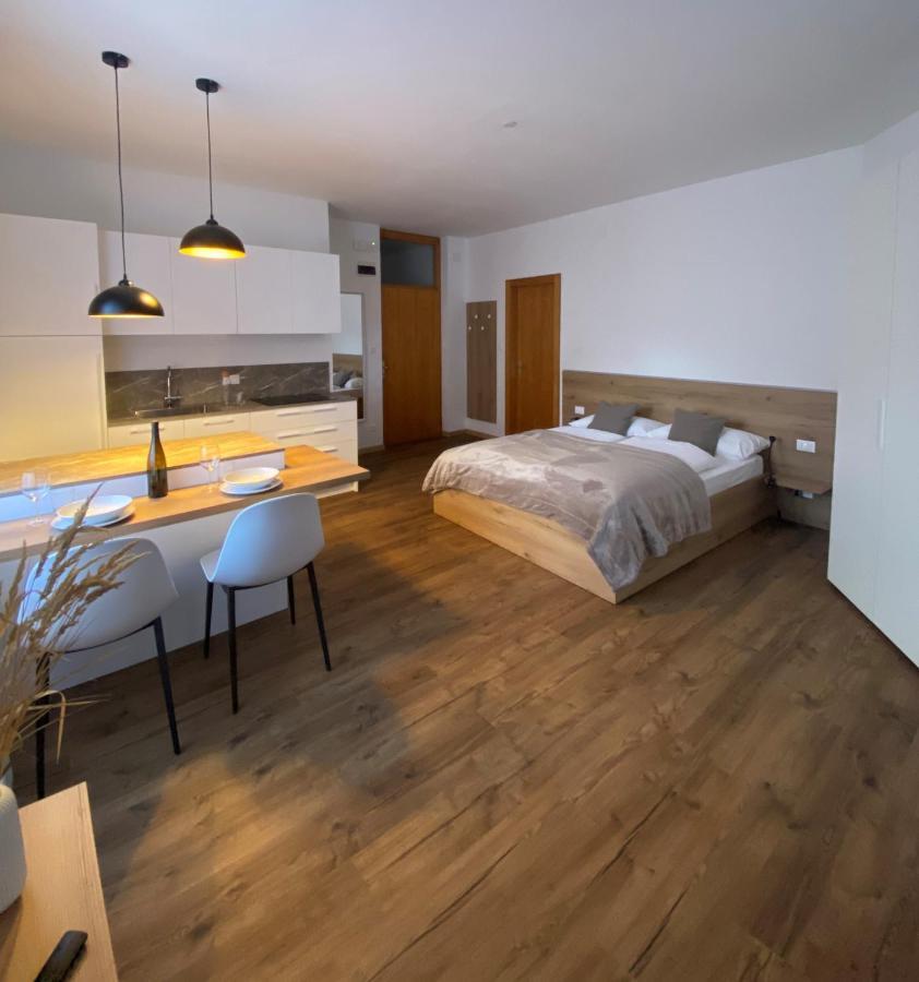 Appartement Ansitz Von Wohlgemuth à Salorno Extérieur photo