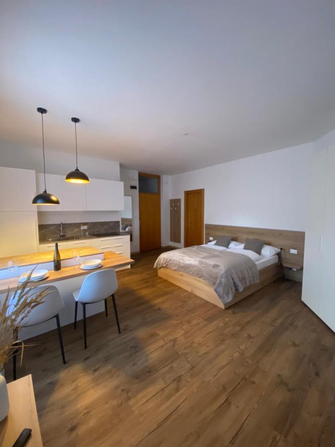Appartement Ansitz Von Wohlgemuth à Salorno Extérieur photo
